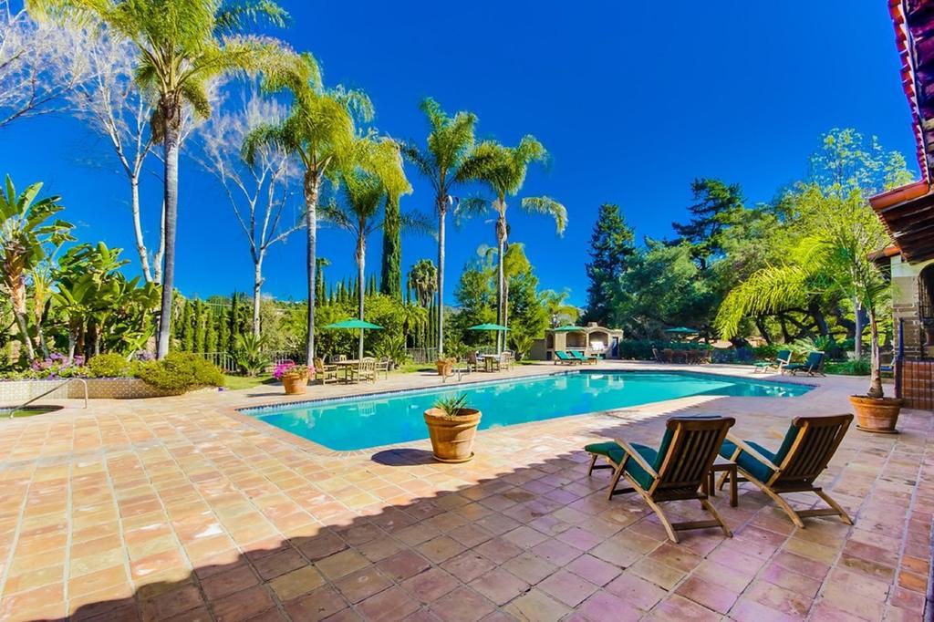 Vineyard Hacienda Hotel Spring Valley  Exterior photo